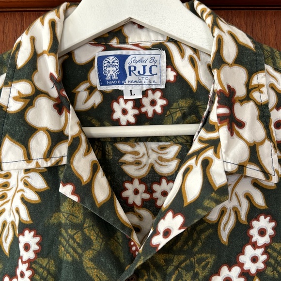 Styled BY RJC LTD. Made in Hawaii USA. Vintage retro Hawaiian short sleeve shirt - Picture 2 of 12